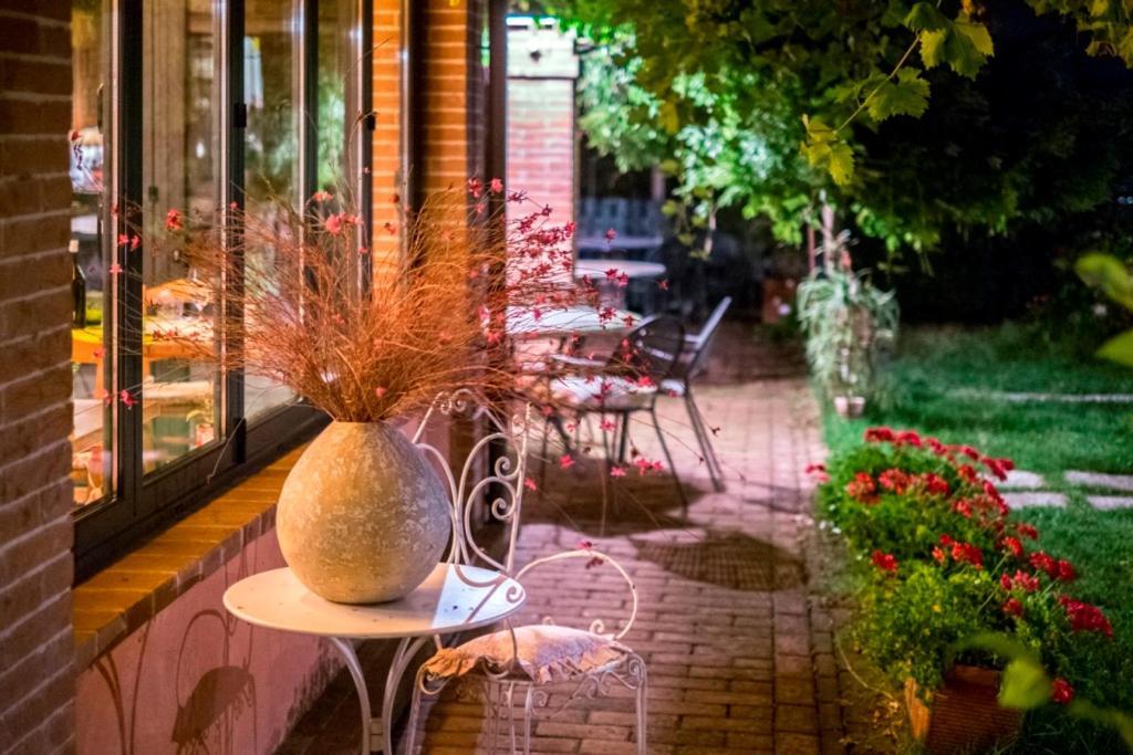 Il Giardino Dei Frati Bed & Breakfast Roncofreddo ภายนอก รูปภาพ
